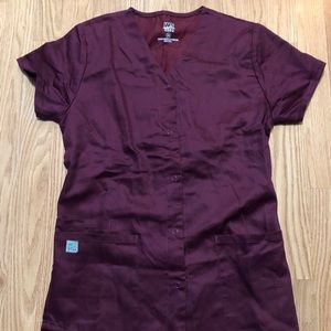 WS Gear Maroon XS scrub top New without tags
